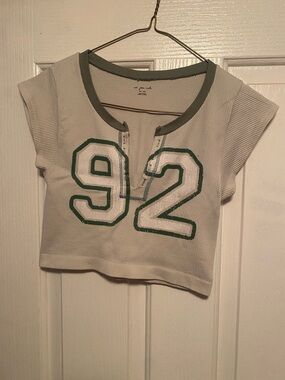 Urban Outfitters White Cropped Tee with Green '92' Graphic